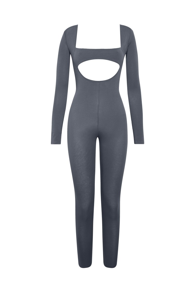 volcano-jumpsuit-728546.jpg